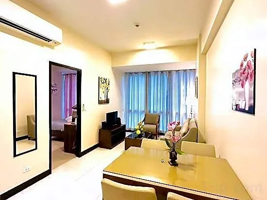 8 Newtown Boulevard By Hiverooms Hotel 4*