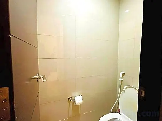 Hotel 8 Newtown Boulevard By Hiverooms 4*